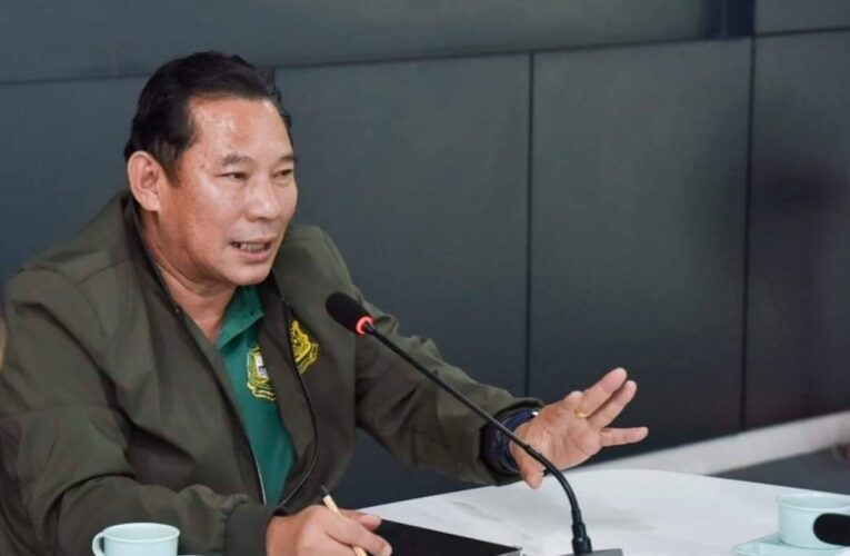 กรมทรัพยากรน้ำบูรณาการร่วมกับอบจ.จันทบุรี ลงพื้นที่ติดตามสถานการณ์น้ำ และสำรวจแหล่งน้ำเพื่อช่วยเหลือชาวบ้าน